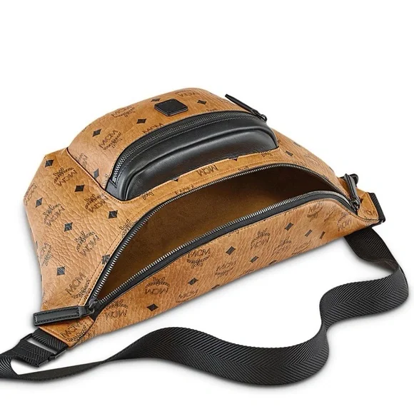 Large MCM Fursten Belt Bag in Visetos - Picture 9 of 10